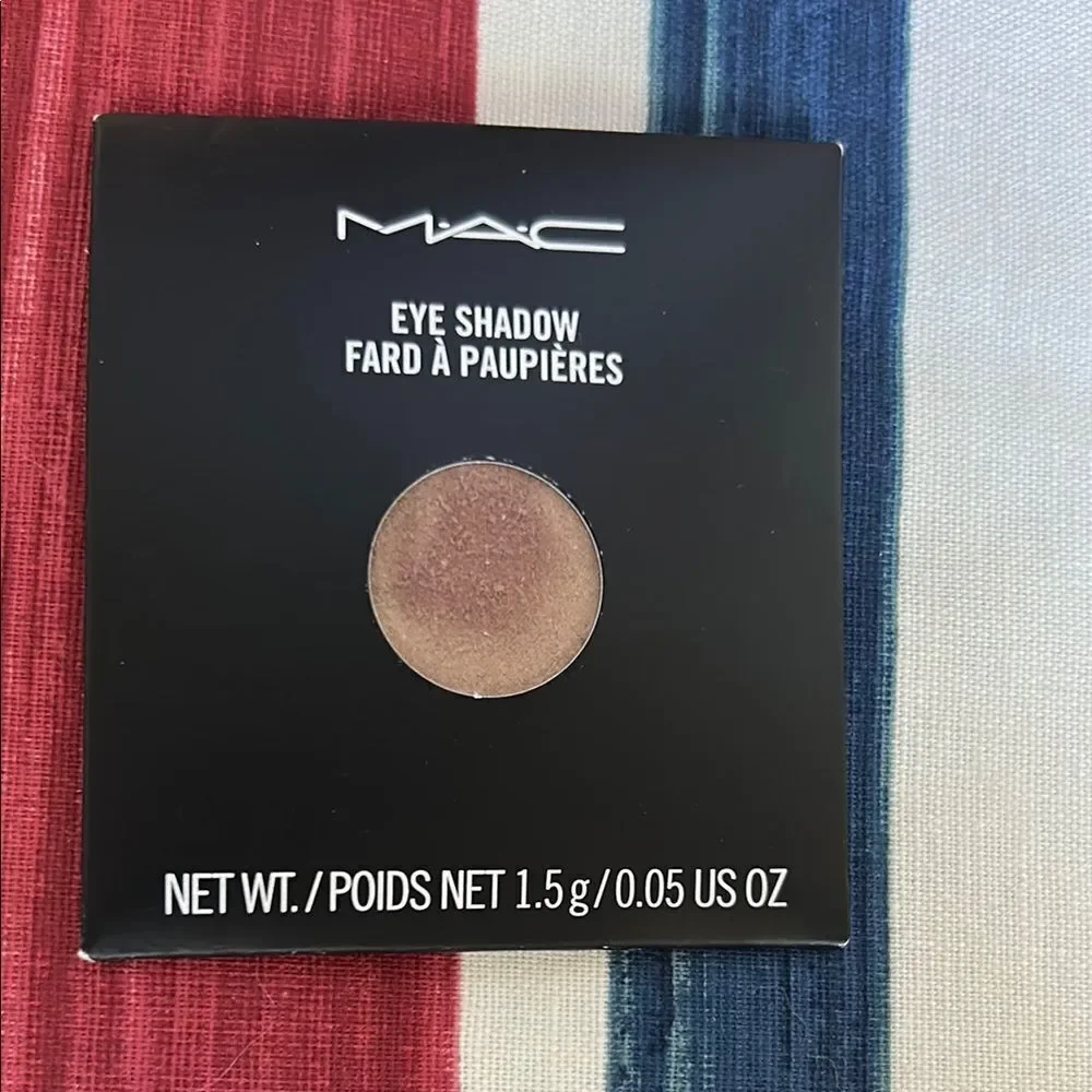 MAC Eye Shadow and Palette Set NEW